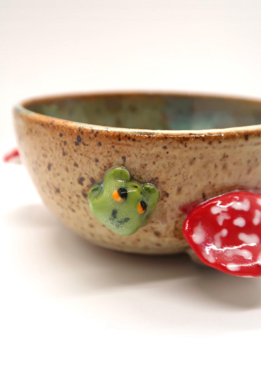 GREEN FROG AND MUSHROOMS